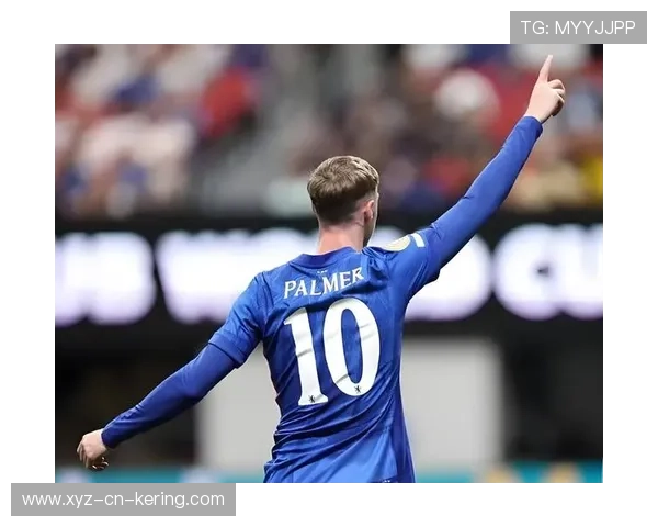 切尔西右路制造连续威胁，帕尔默横敲被破坏